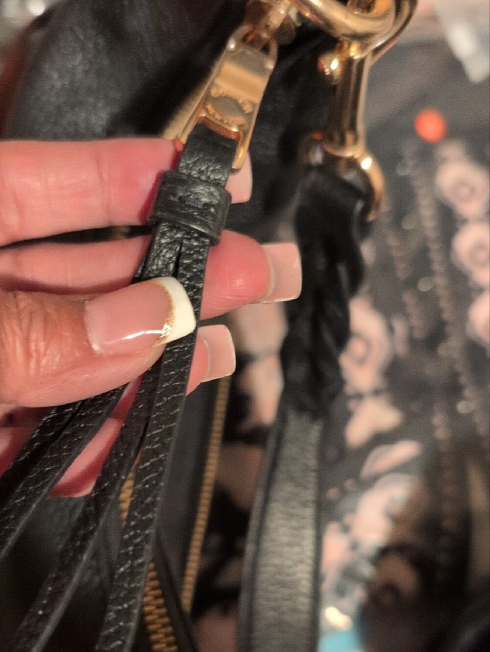 Coach Black Pebbled Leather Hobo with Gold Hardware - Picture 4 of 7